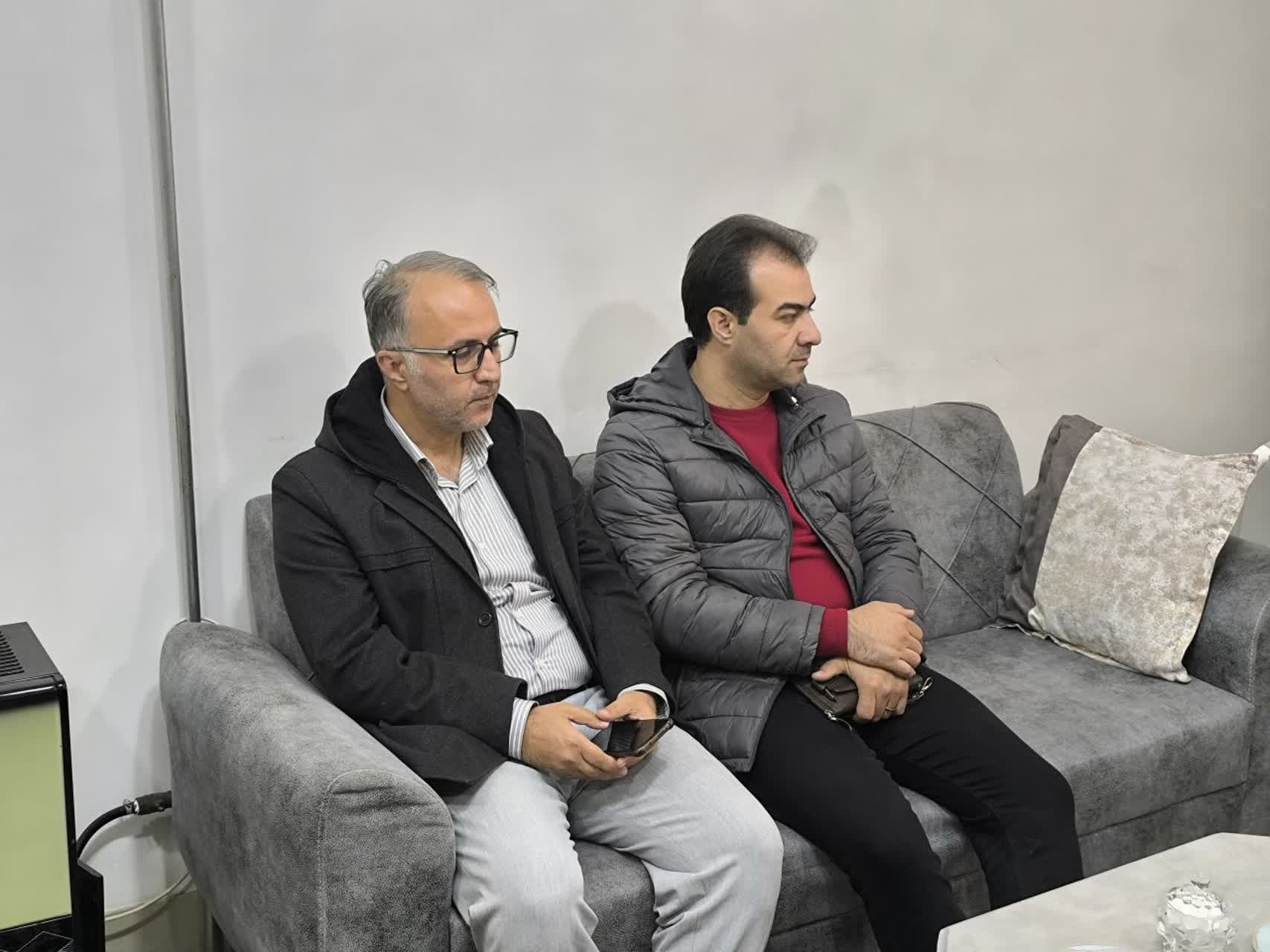 عیادت فرماندار بوکان و معاونت صداوسیمای مرکز ارومیه از خبرنگار باسابقه و خوشنام بوکانی