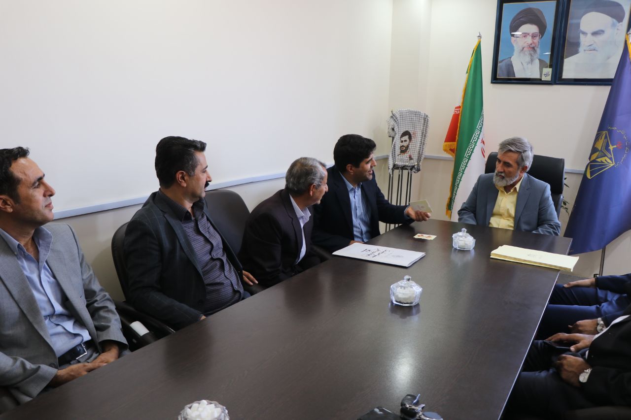 این جلسه با حضور اسکندری فرماندار شهرستان بوکان، دادستان و اعضای انجمن در محل اداره زندان بوکان تشکیل شد