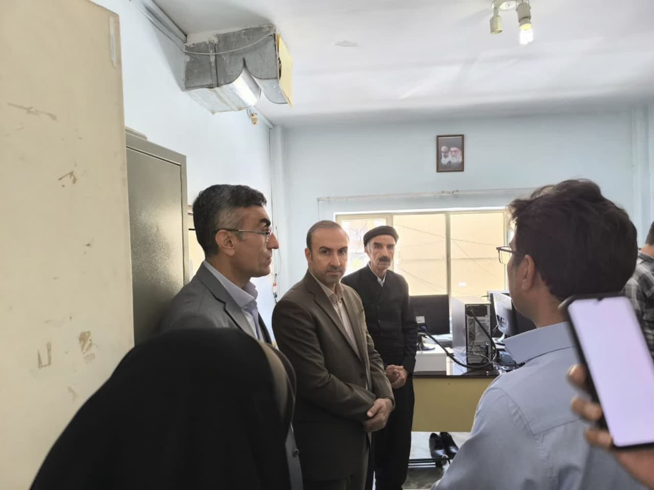 💢بازدید فرماندار بوکان از مدیریت آموزش و پرورش و دیدار با پرسنل این مجموعه