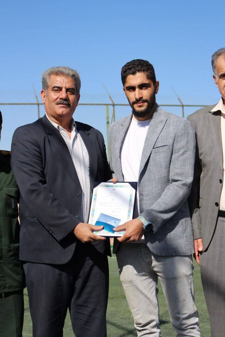 💢آیین افتتاح زمین چمن مصنوعی مجموعه ورزشی کارگران بوکان برگزار شد