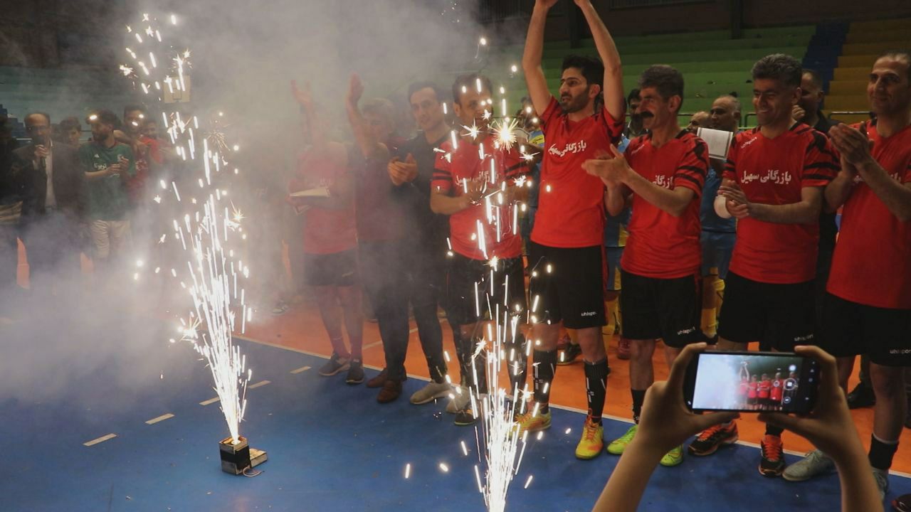  مسابقات فوتسال جام رمضان شهرستان بوکان با قهرمانی تکنو بازرگان و یاران قدیم به پایان رسید