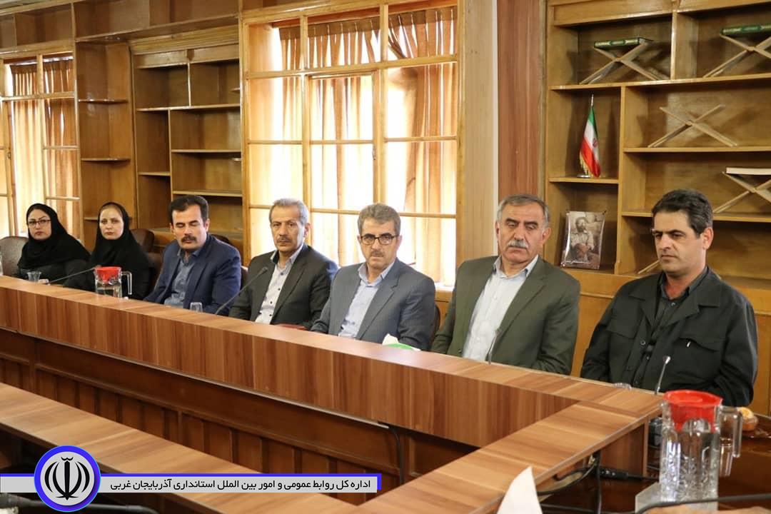 🔵 برگزاری نشست صمیمی و تقدیر از تلاش های شوراهای اسلامی شهر بوکان و سیمینه به مناسبت گرمیداشت روز شورا
