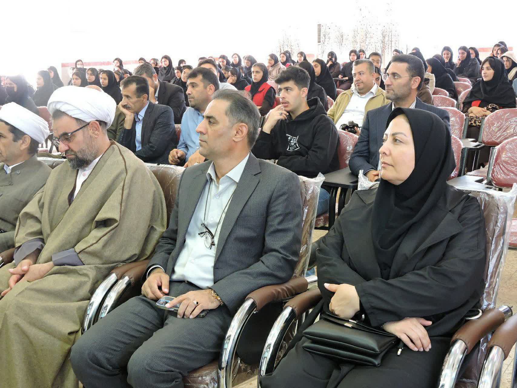 💢نواختن زنگ استکبارستیزی در شهرستان بوکان برگزار شد