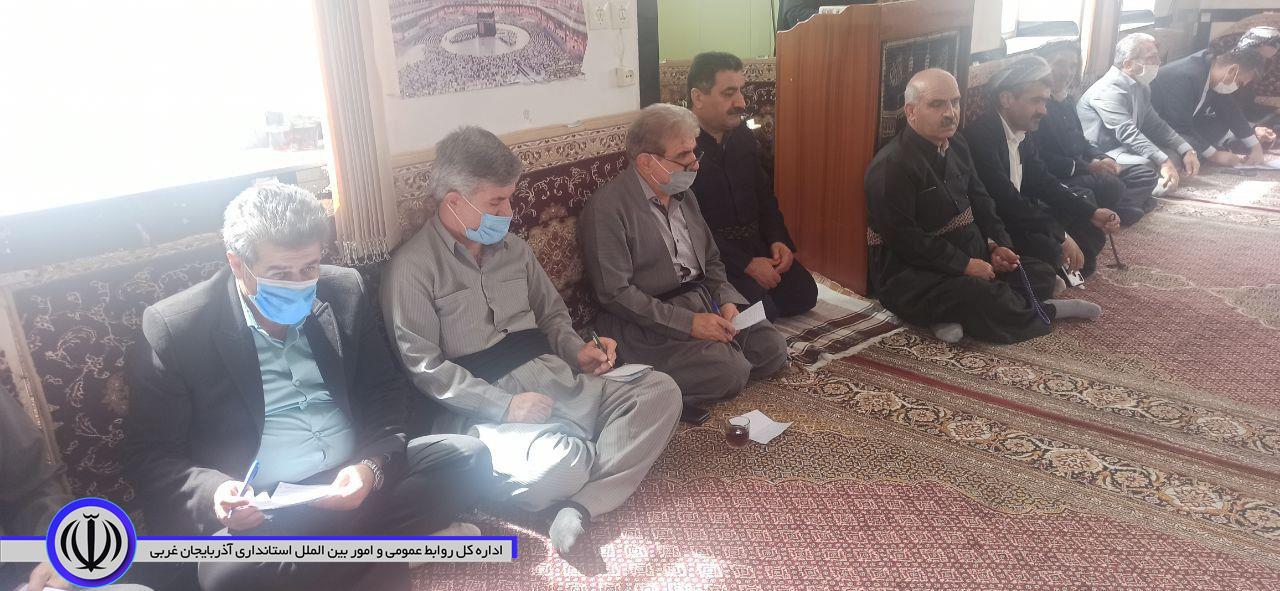 برپایی میز خدمت در مسجد جامع روستای کانی رش
