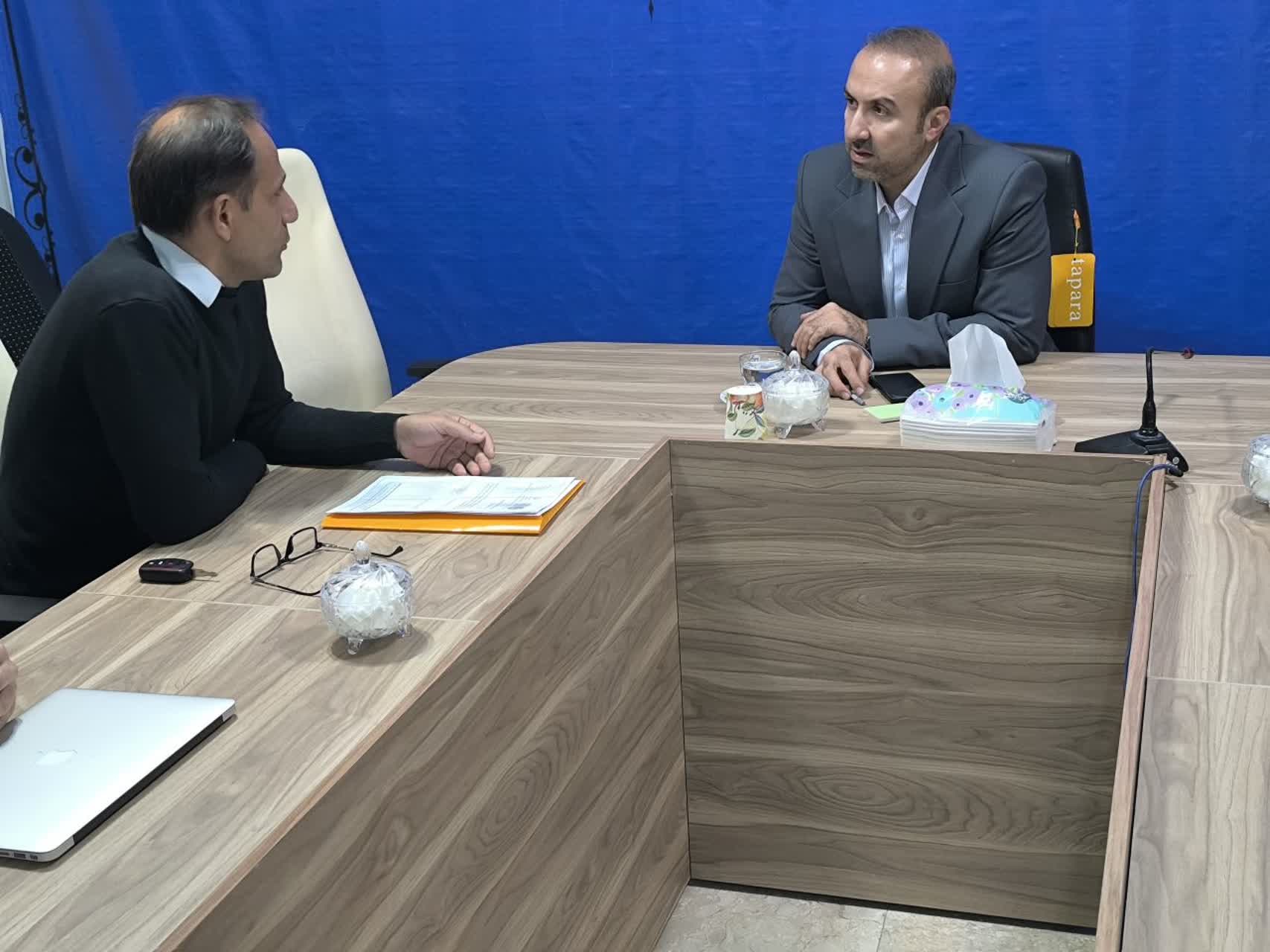 دیدار چهره به چهره خشایار صنعتی فرماندار شهرستان با شهروندان