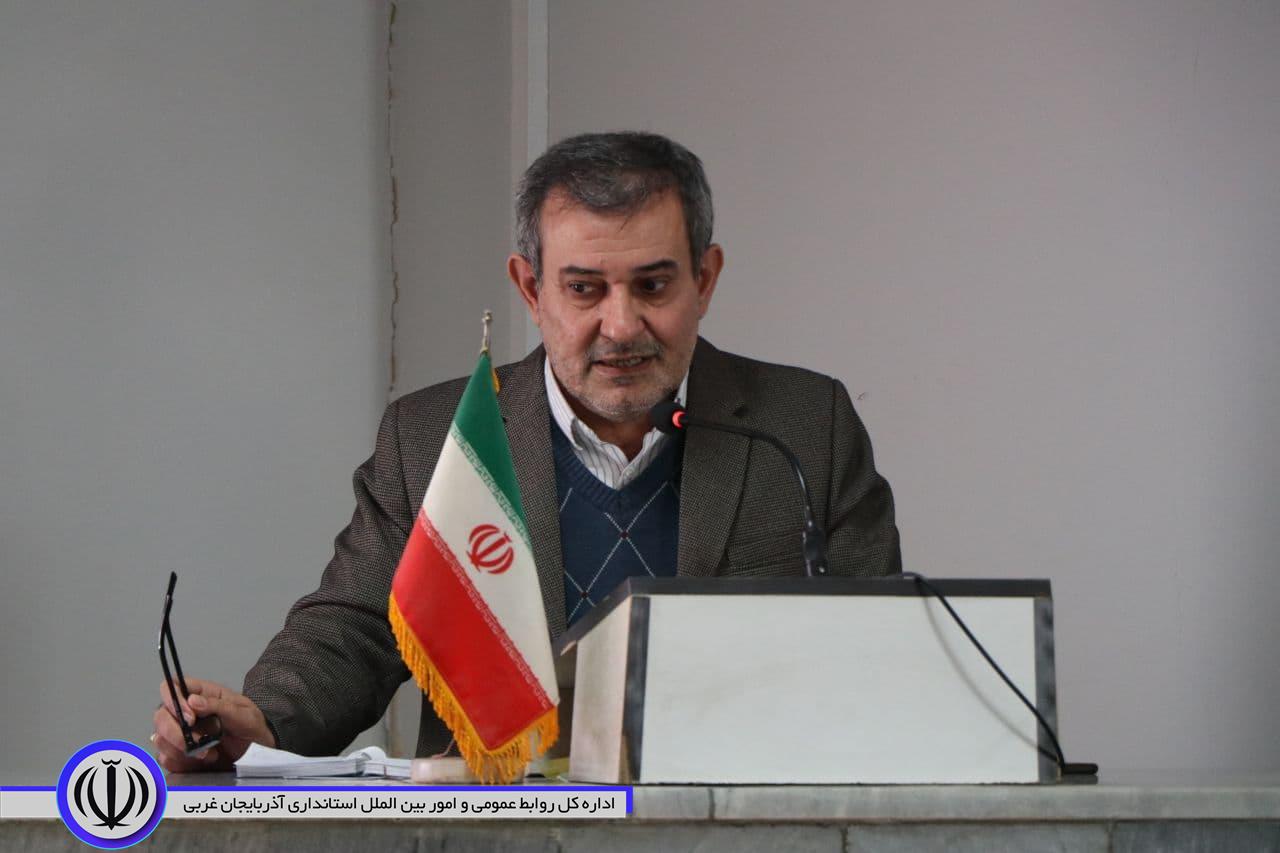 جلسه هماندیشی ائمه جمعه و جماعات با فرماندار شهرستان بوکان به مناسبت فرا رسیدن دهه مبارک فجر