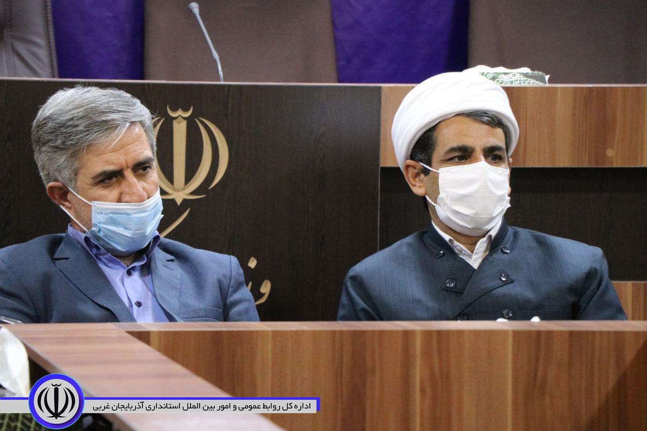 انتخاب و خرید زمین برای احداث آرامستان جدید بوکان در مراحل پایانی خود قرار گرفت