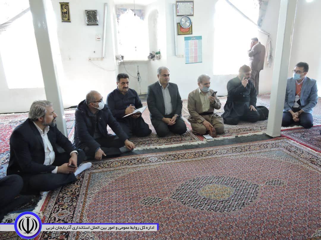 بازدید نماینده و بخشدار مرکزی از روستاهای توابع این بخش