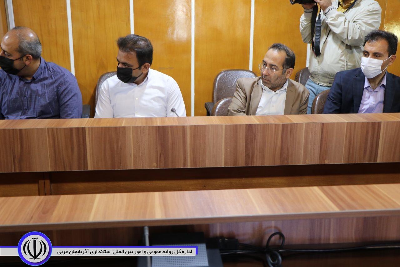 انتخاب و خرید زمین برای احداث آرامستان جدید بوکان در مراحل پایانی خود قرار گرفت