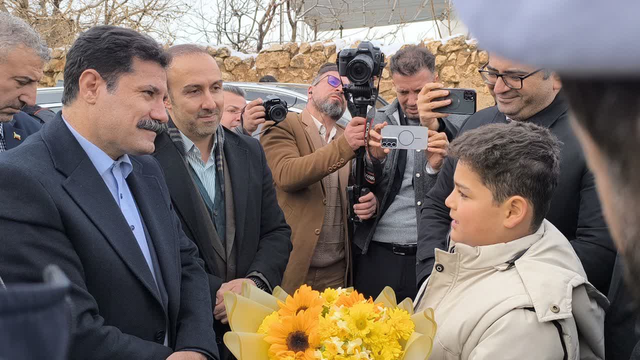 افتتاح مدرسه خیرساز در بوکان با حضور معاون رئیس جمهور