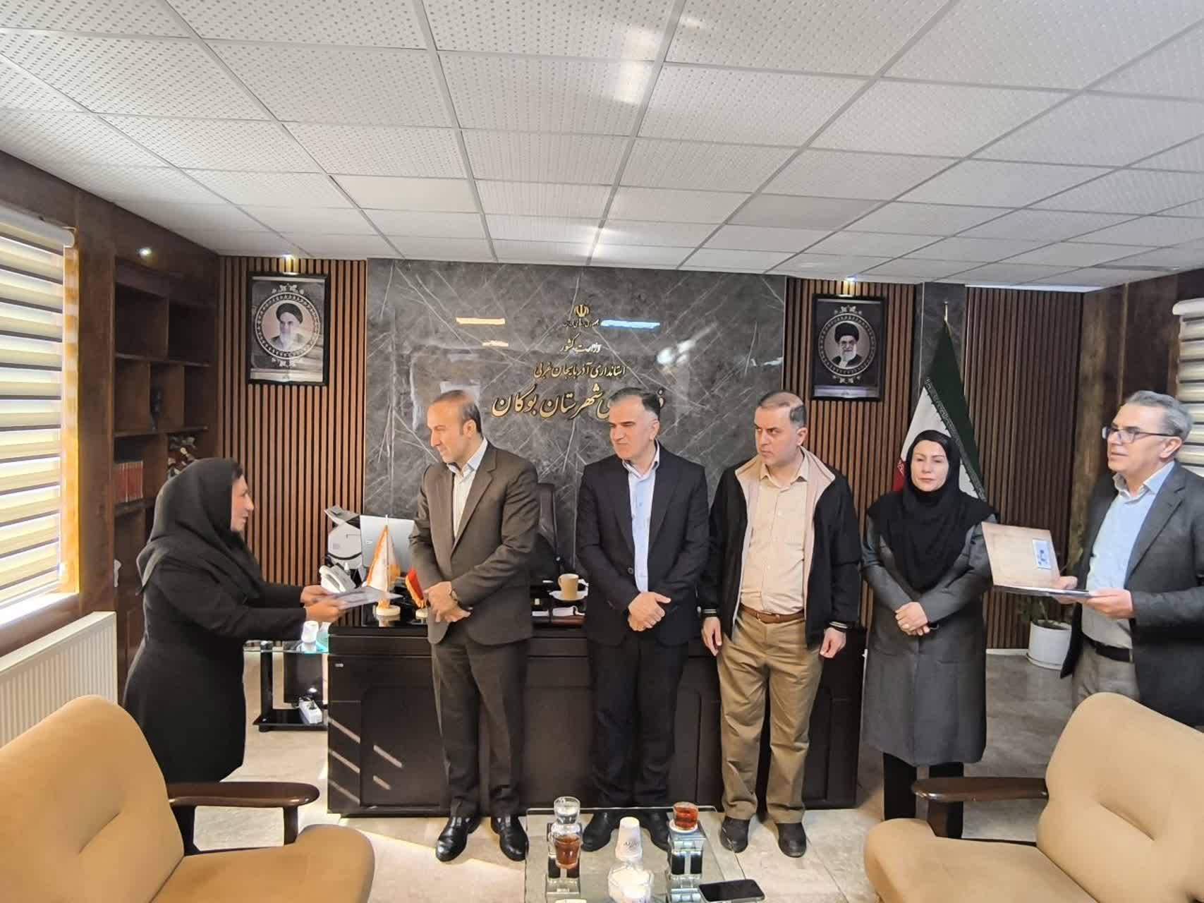 💢 تجلیل فرماندار بوکان از پرستاران برتر کشوری