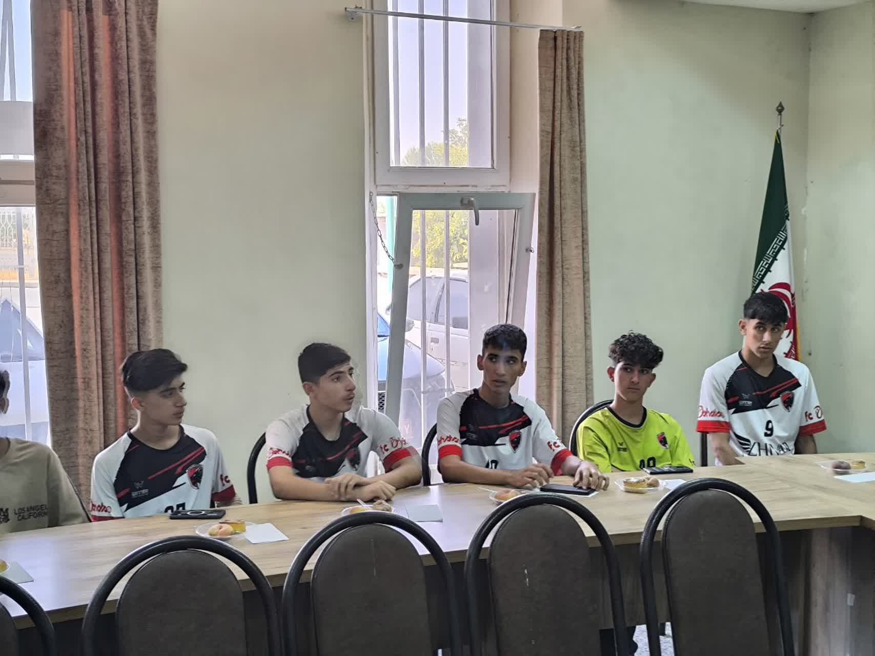 مراسم تجلیل از افتخارآفرینی نونهالان باشگاه داهاتو بوکان