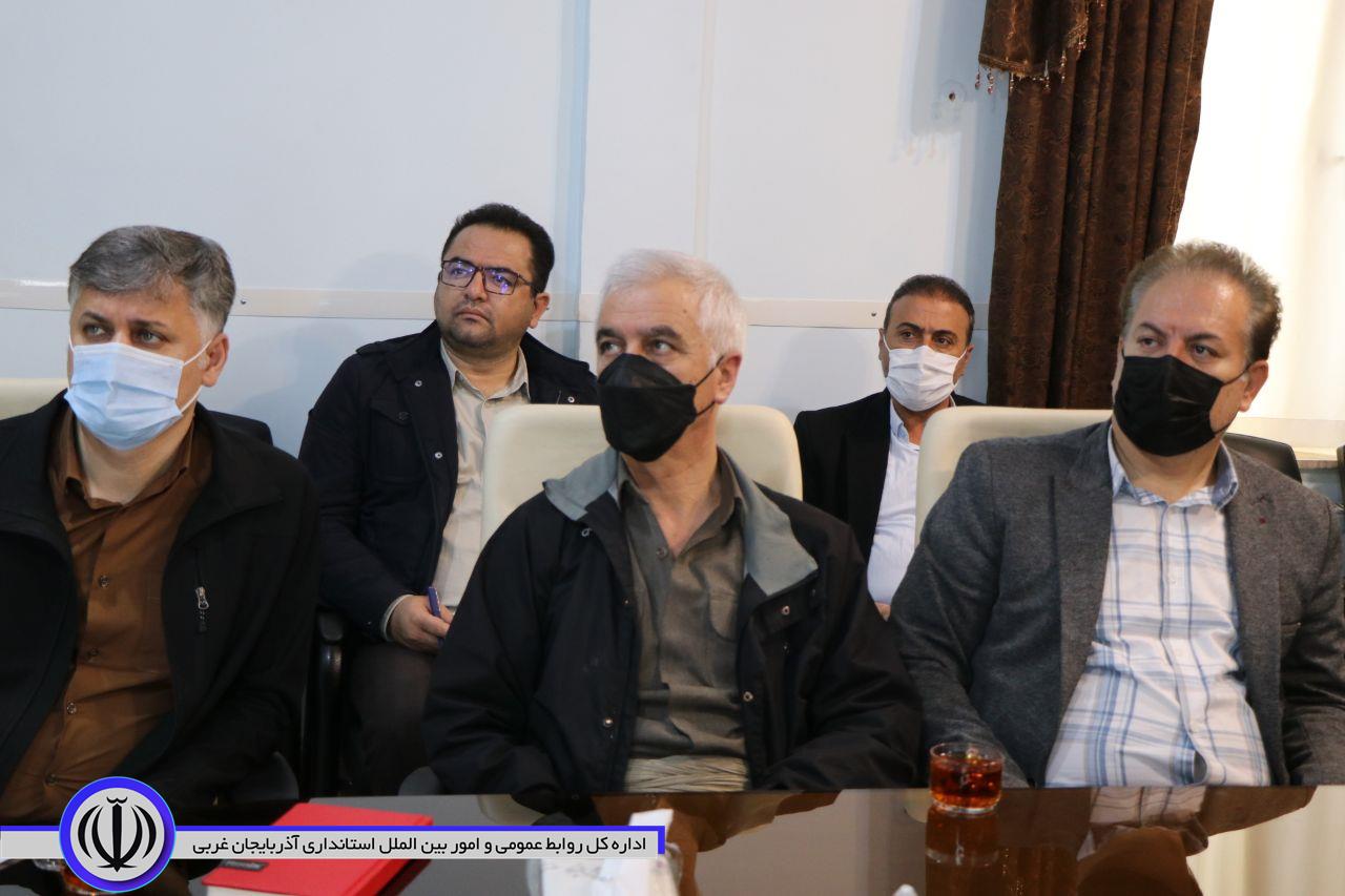 جلسه ستاد استانی مدیریت بیماری کرونا با حضور اسکندری فرماندار شهرستان بوکان و اعضای ستاد