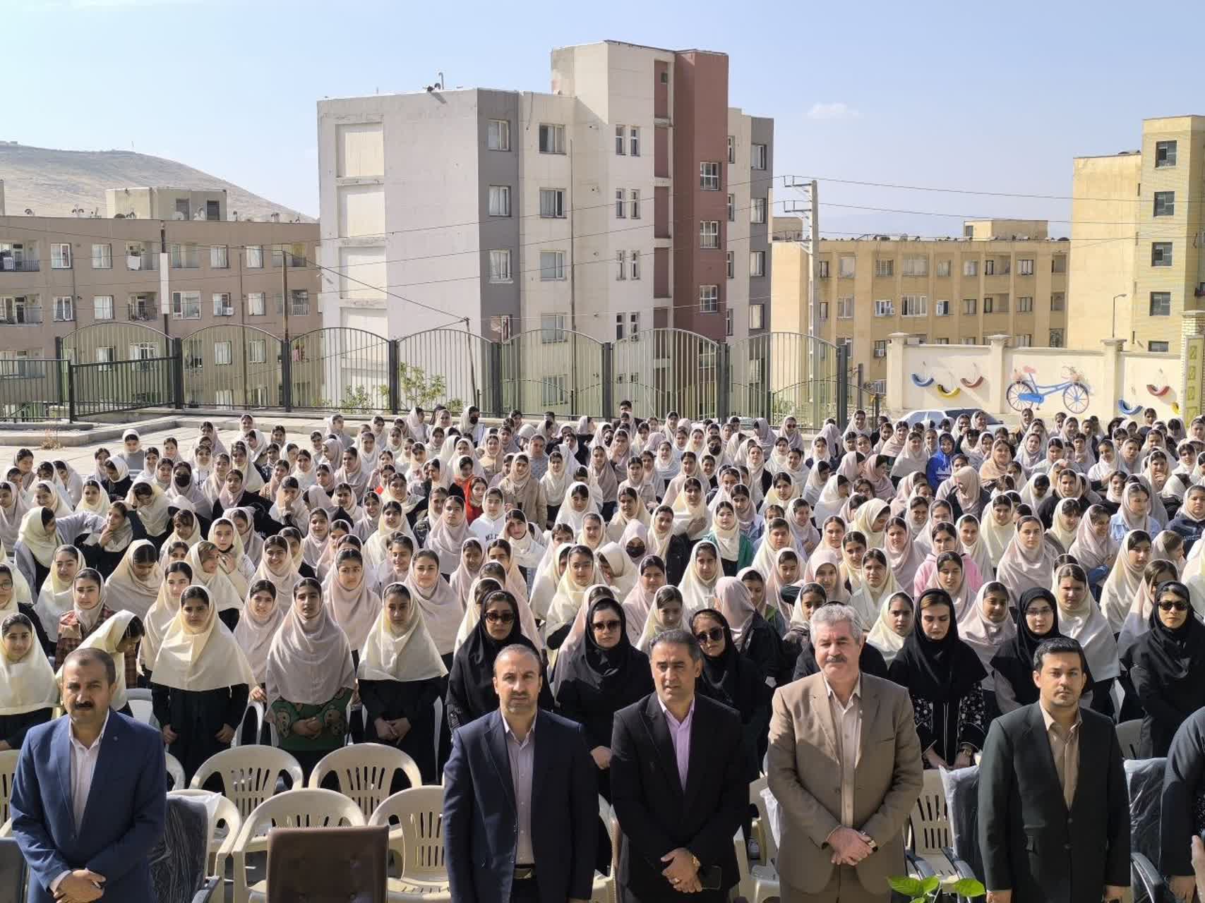 💢درخشش بیسابقه دانشآموزان بوکانی در کنکور و جشنواره خوارزمی؛ نویدبخش آیندهای روشن برای شهرستان