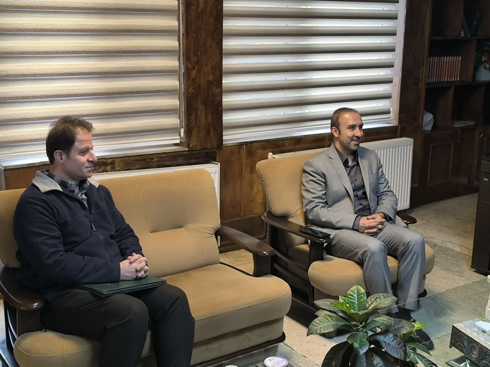 تقدیر هیأت بدنسازی بوکان از فرماندار به پاس میزبانی موفق مسابقات پاورلیفتینگ کشوری