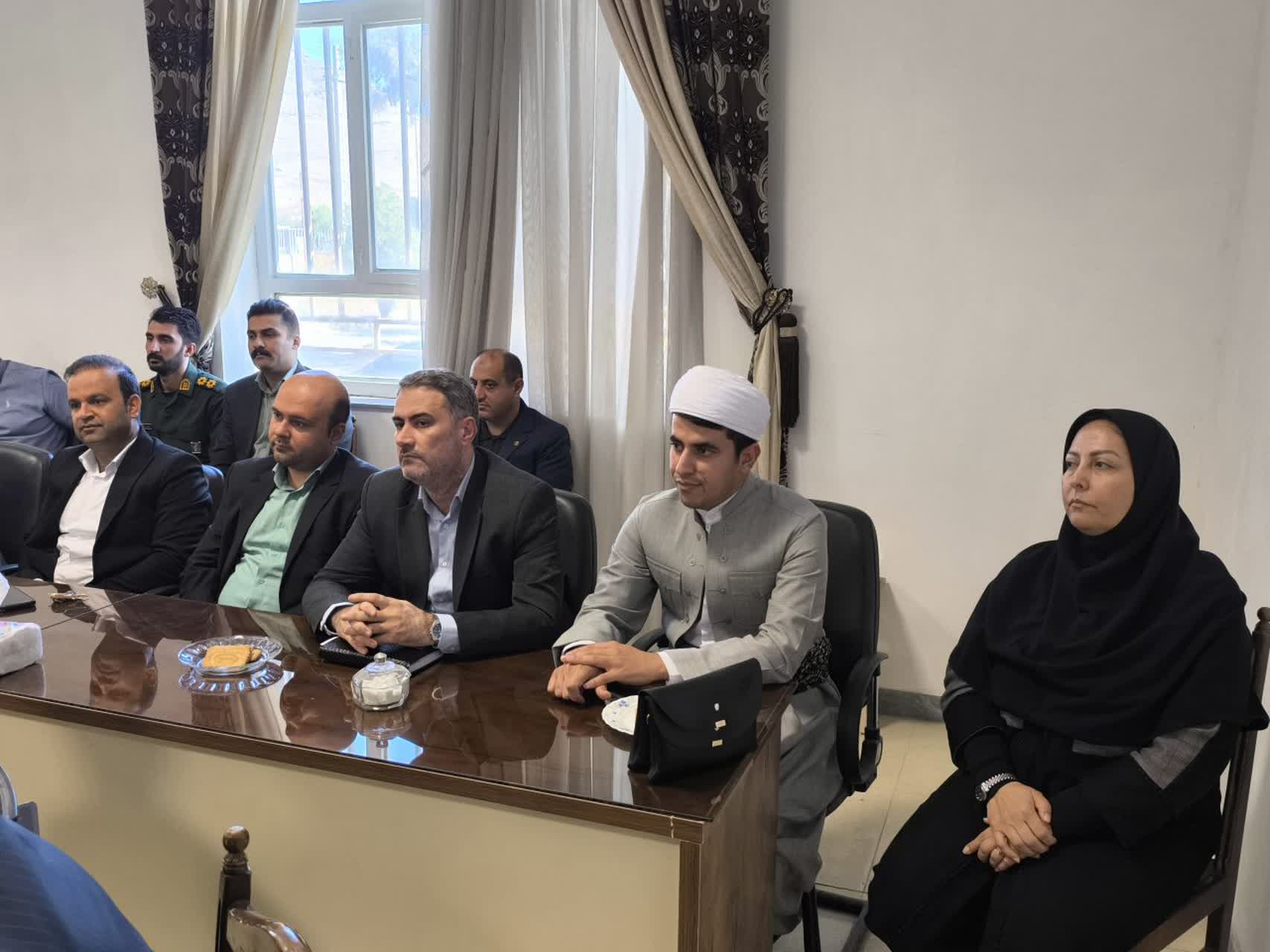 💢برگزار جلسه شورای اداری شهرستان در شهر سیمینه