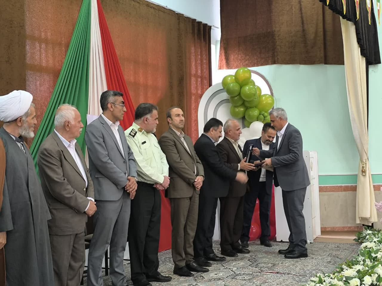 برگزاری مراسم تجلیل از مقام شامخ معلم
