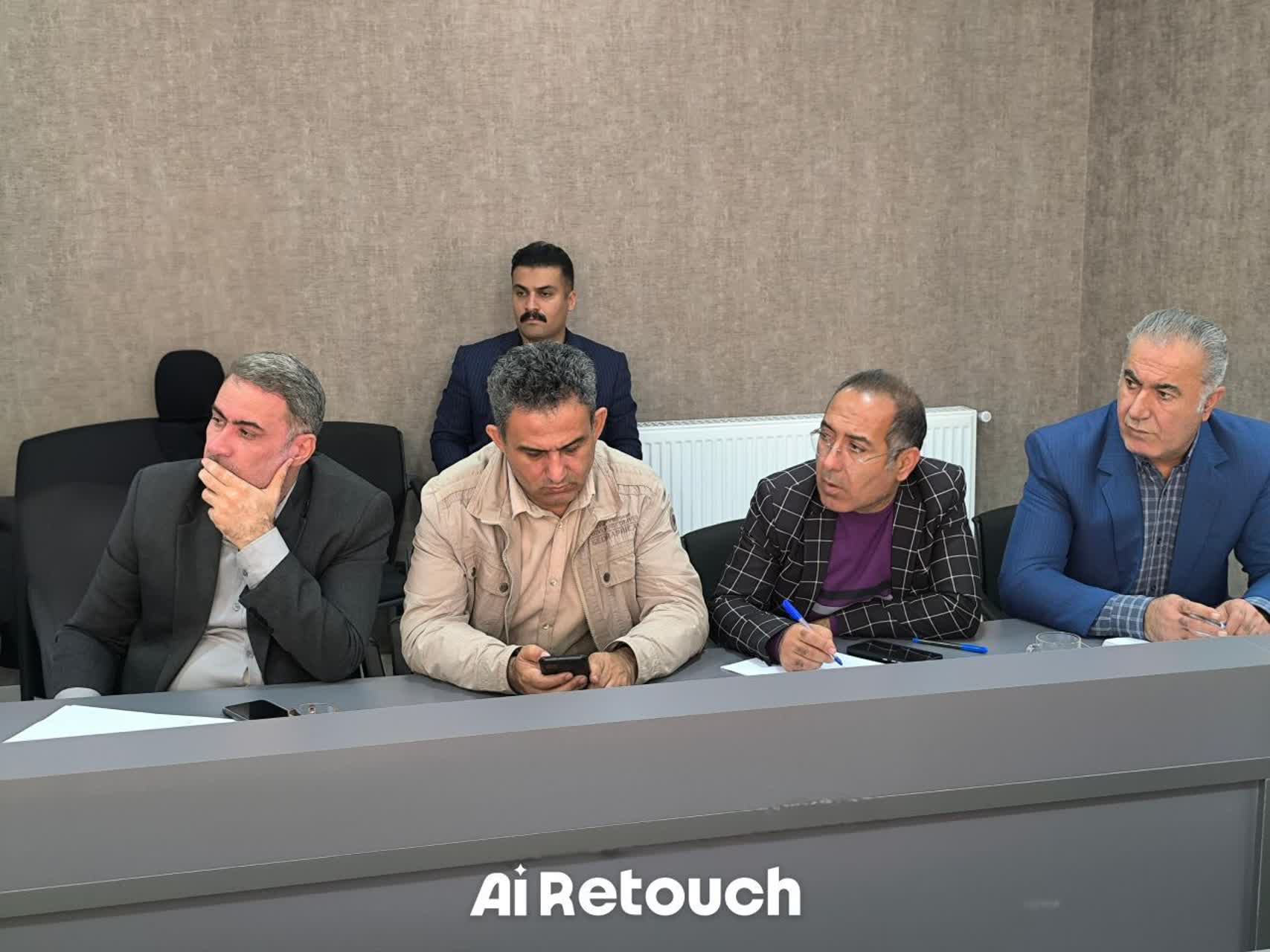 نشست مشترک معاونت امور عمرانی استانداری، نماینده مردم شهرستان و فرماندار بوکان با مدیران استانی به منظور شتاب بخشی عملیاتی و رفع موانع پروژههای زیرساختی بوکان برگزار شد.