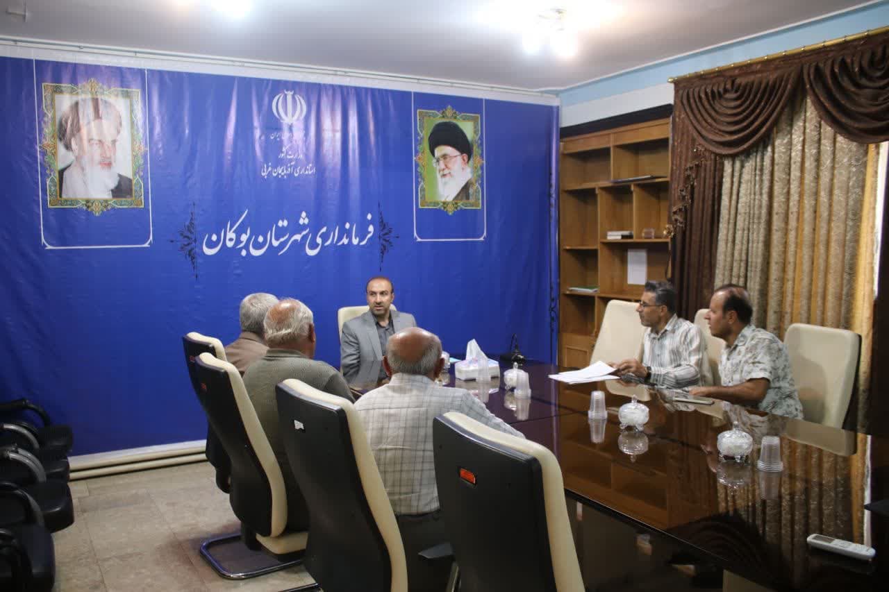 💢دیدار مردمی فرماندار شهرستان با شهروندان به روال چهارشنبه هر هفته ادامه دارد.