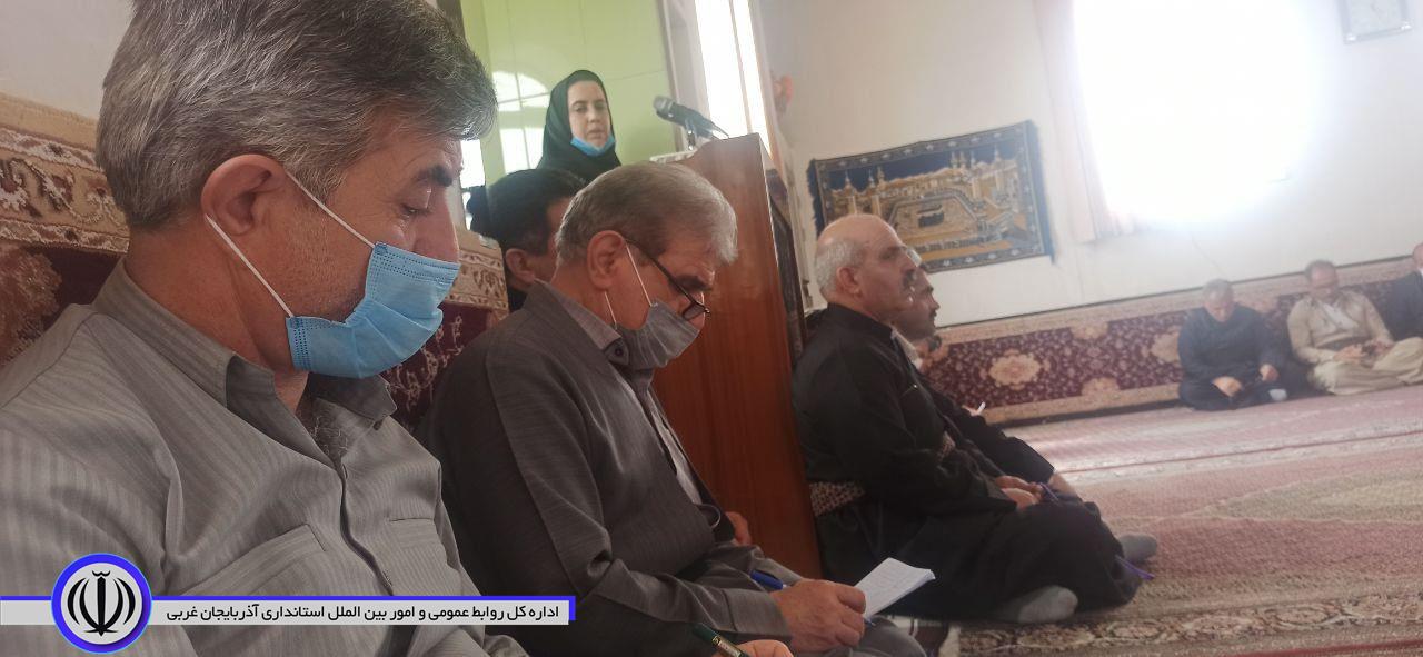 برپایی میز خدمت در مسجد جامع روستای کانی رش