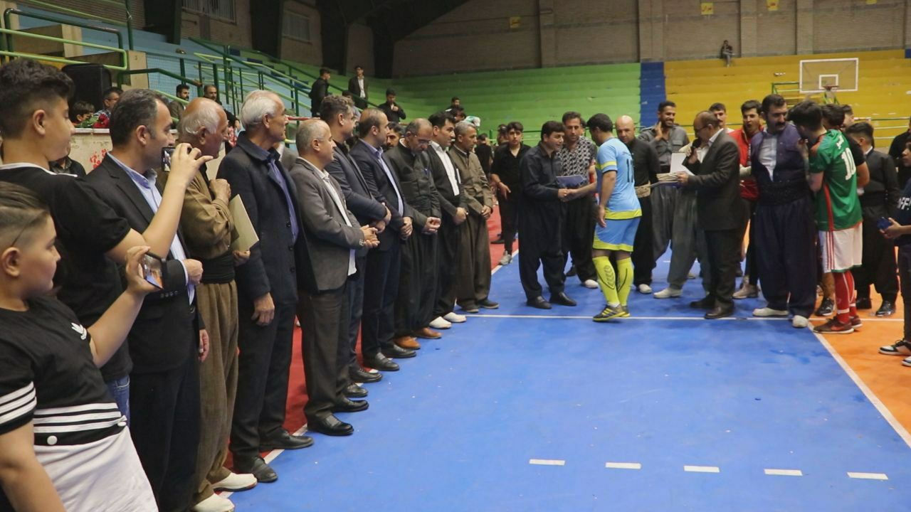  مسابقات فوتسال جام رمضان شهرستان بوکان با قهرمانی تکنو بازرگان و یاران قدیم به پایان رسید