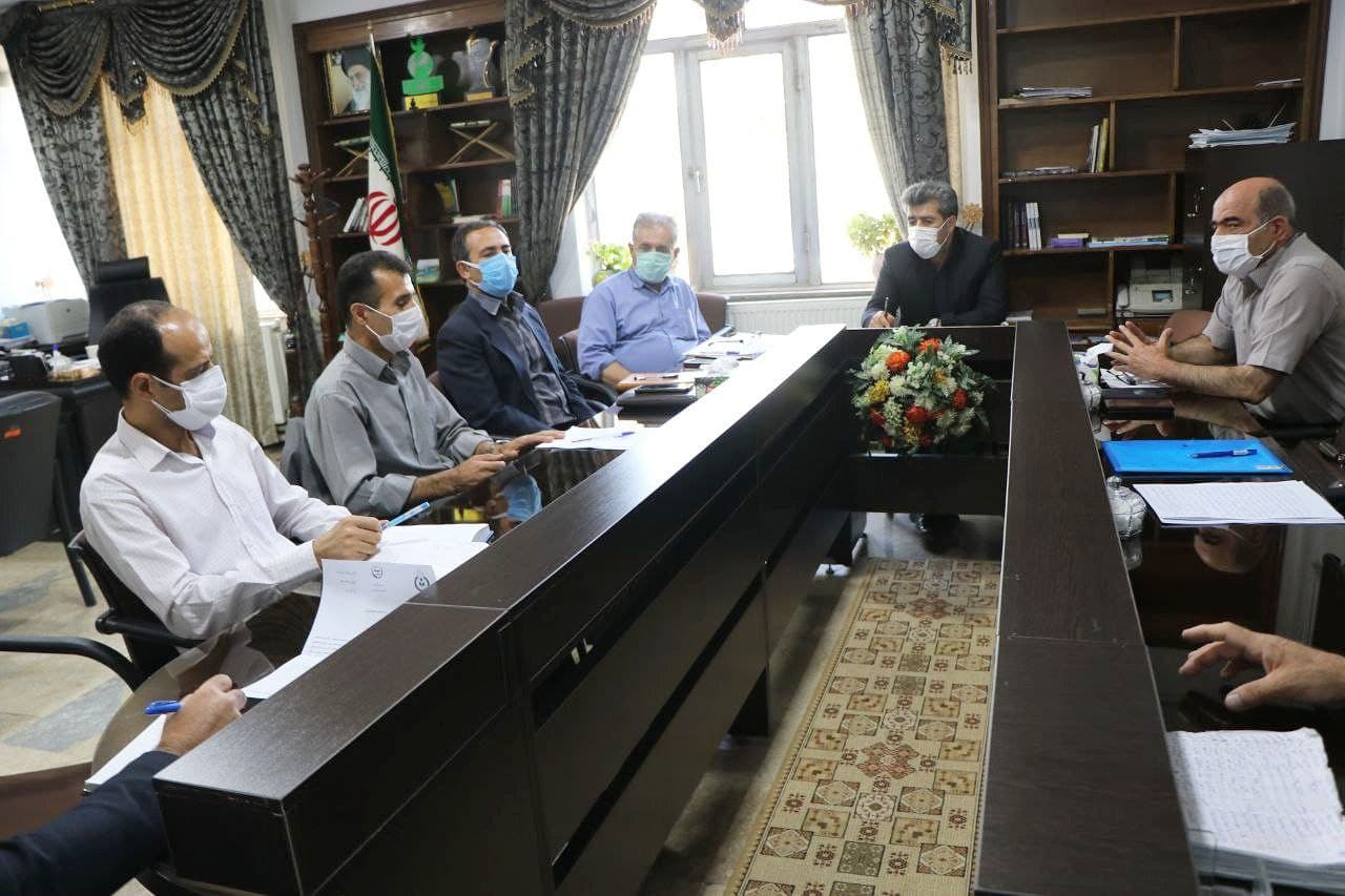 جلسه بررسی مسائل و مشکلات شرکت تعاونی دامداران بوکان