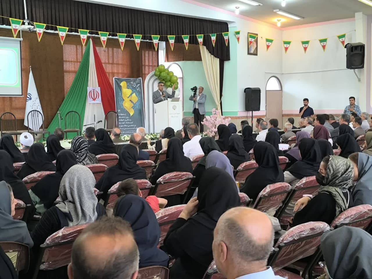 برگزاری مراسم تجلیل از مقام شامخ معلم