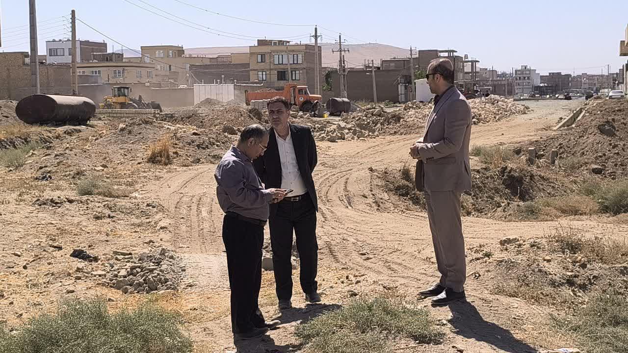 💢بازدید فرماندار بوکان از پروژههای عمرانی شهرداری: ارزیابی دقیق روند پیشرفت و تأکید بر تسریع در تکمیل طرحها