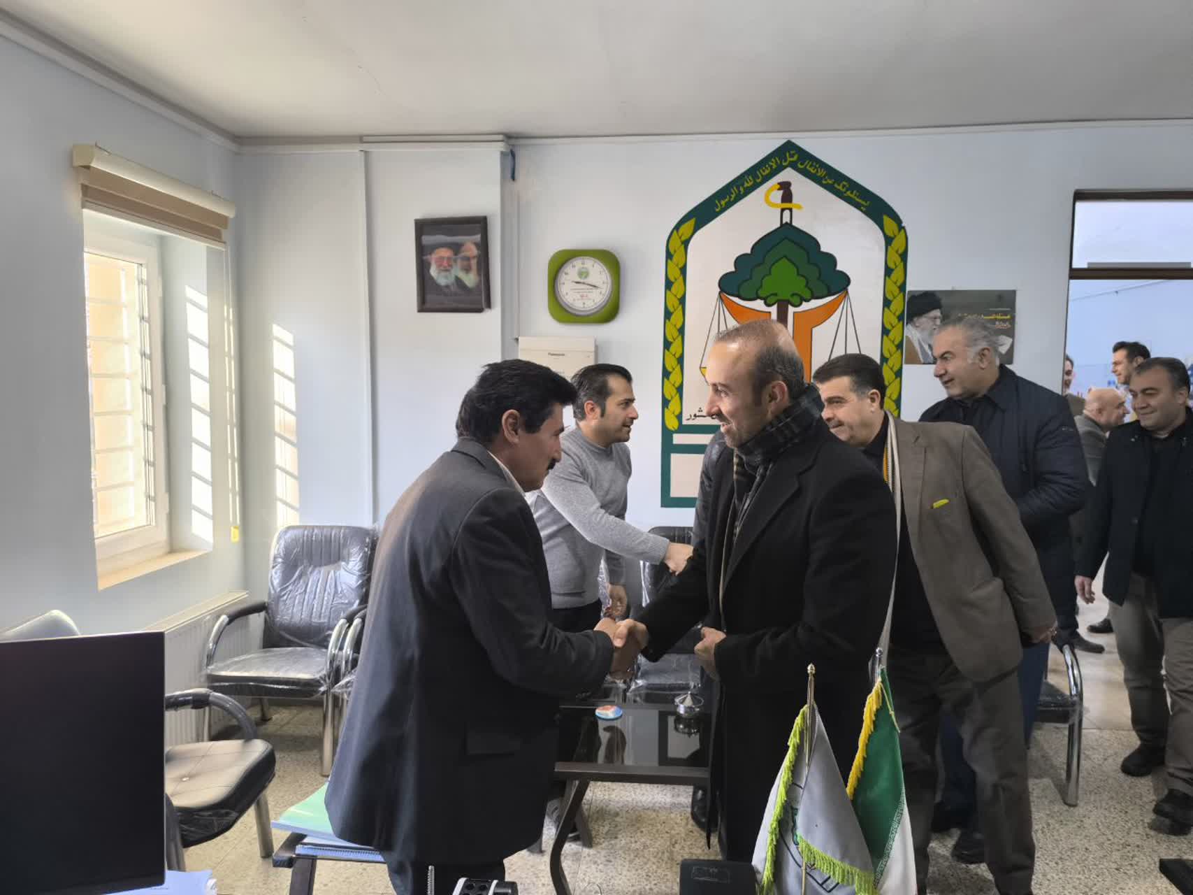 بازدید سرزده فرماندار بوکان از اداره منابع طبیعی و آبخیزداری؛  هشدار فرماندار در برخورد با متصرفین و مخربین منابع و سرمایه های طبیعی