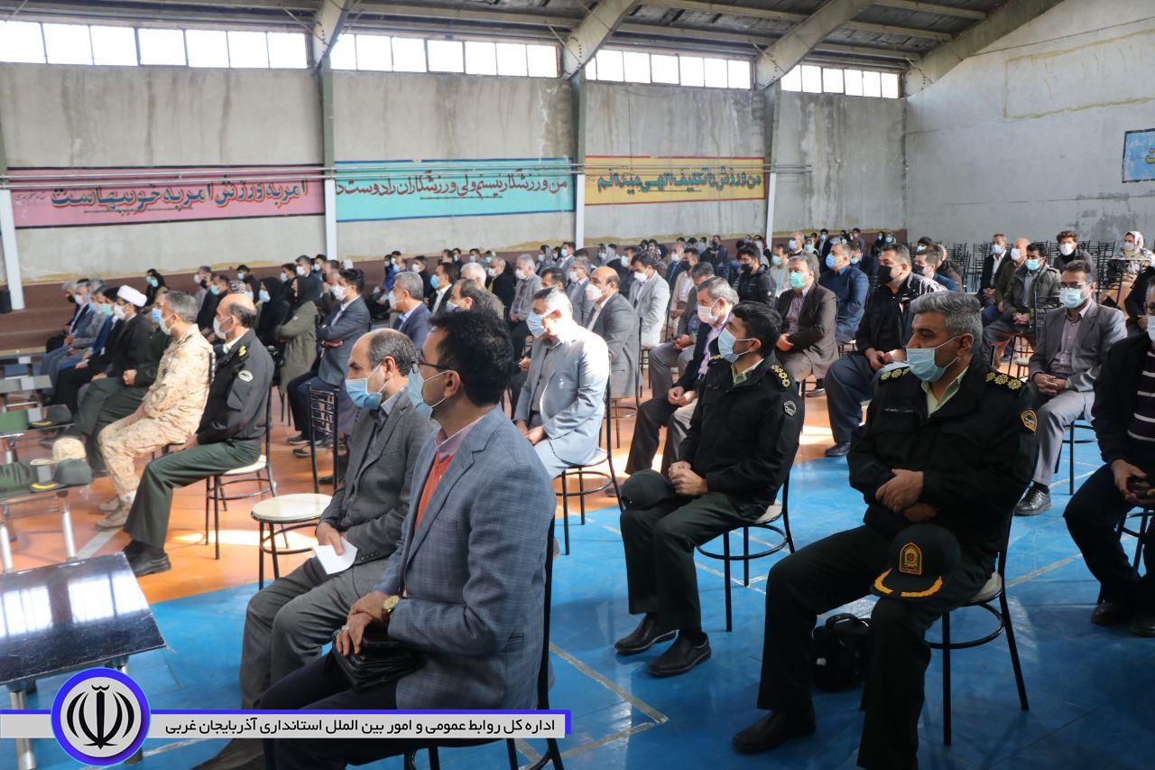 فرماندار بوکان : تا توانی به جهان خدمت همنوعان کن/به دمی یا دِرَمی یا قلمی یا قدمی