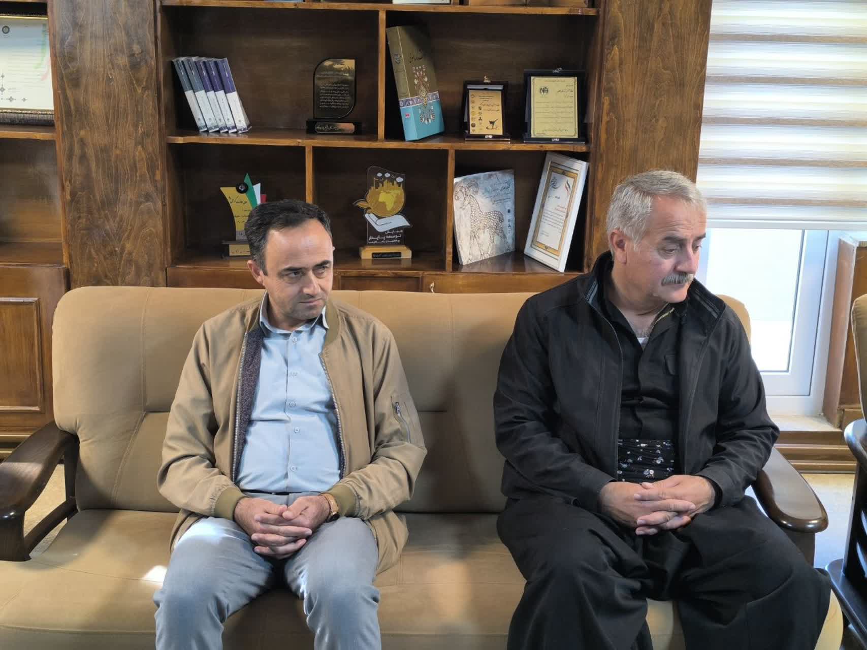 دیدار معتمدین روستای شهریکند با فرماندار بوکان در راستای پیگیری موضوعات نشست محله محور روستا