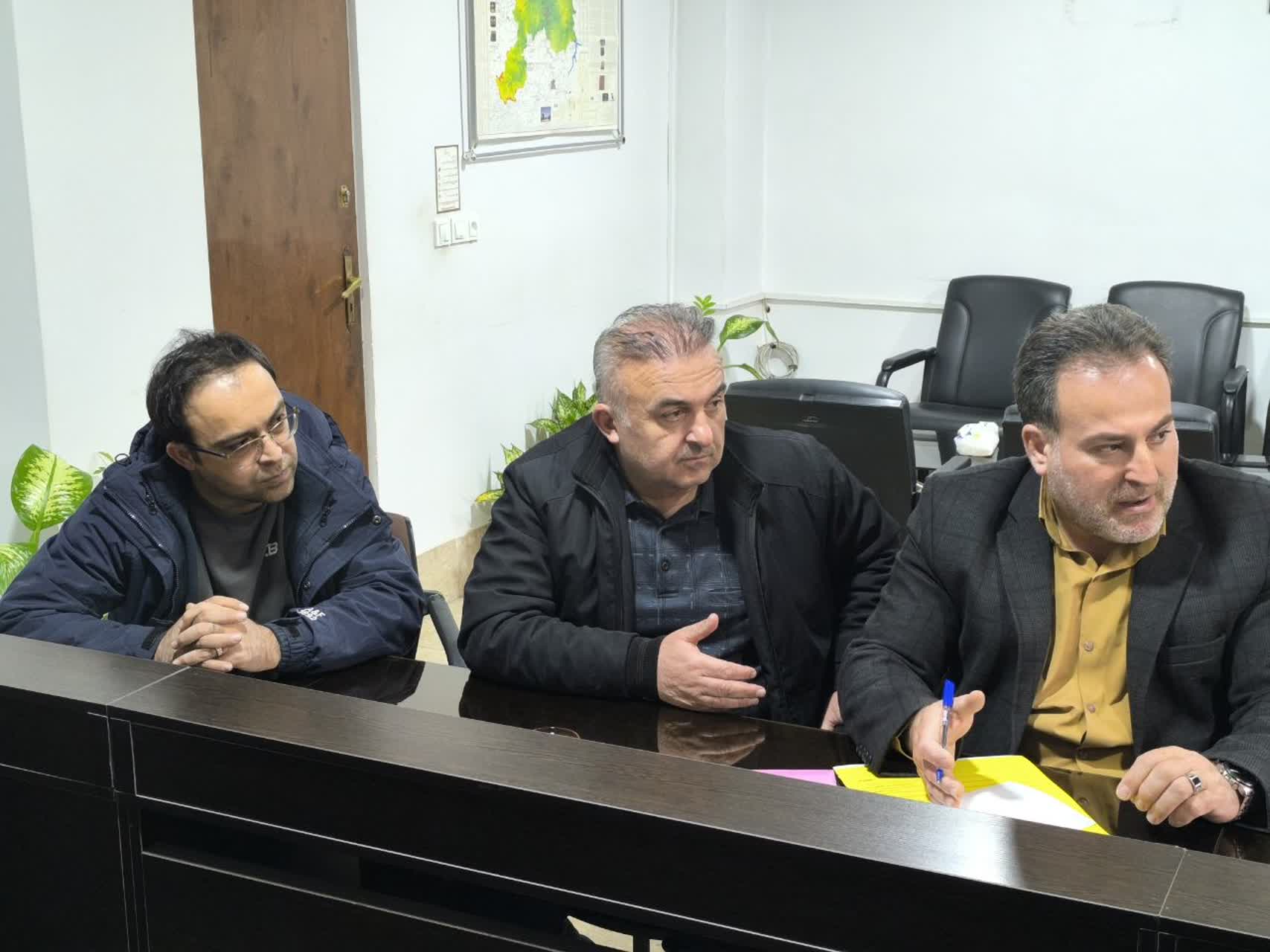 برگزاری جلسه شورای آرد و نان شهرستان با محوریت ساماندهی و نظارت بر توزیع آرد و نانوایی‌ها