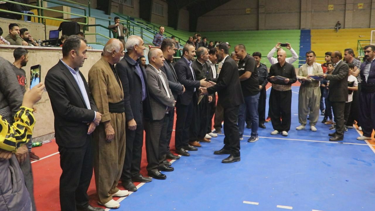  مسابقات فوتسال جام رمضان شهرستان بوکان با قهرمانی تکنو بازرگان و یاران قدیم به پایان رسید