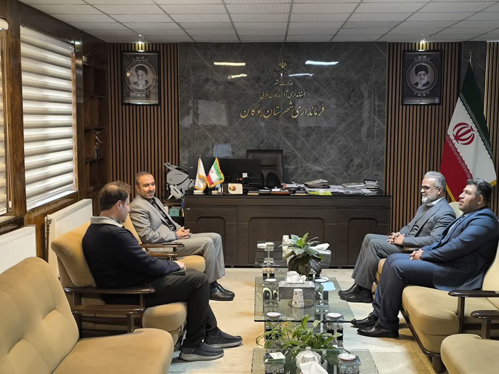 تقدیر هیأت بدنسازی بوکان از فرماندار به پاس میزبانی موفق مسابقات پاورلیفتینگ کشوری