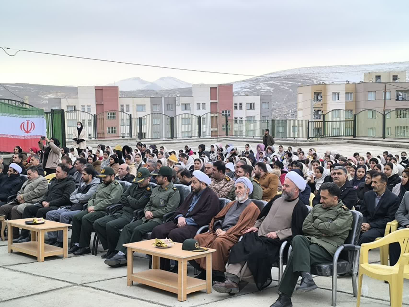 برگزاری مراسم نواختن زنگ انقلاب در بوکان به مناسبت چهل و هفتمین سالگرد پیروزی انقلاب اسلامی