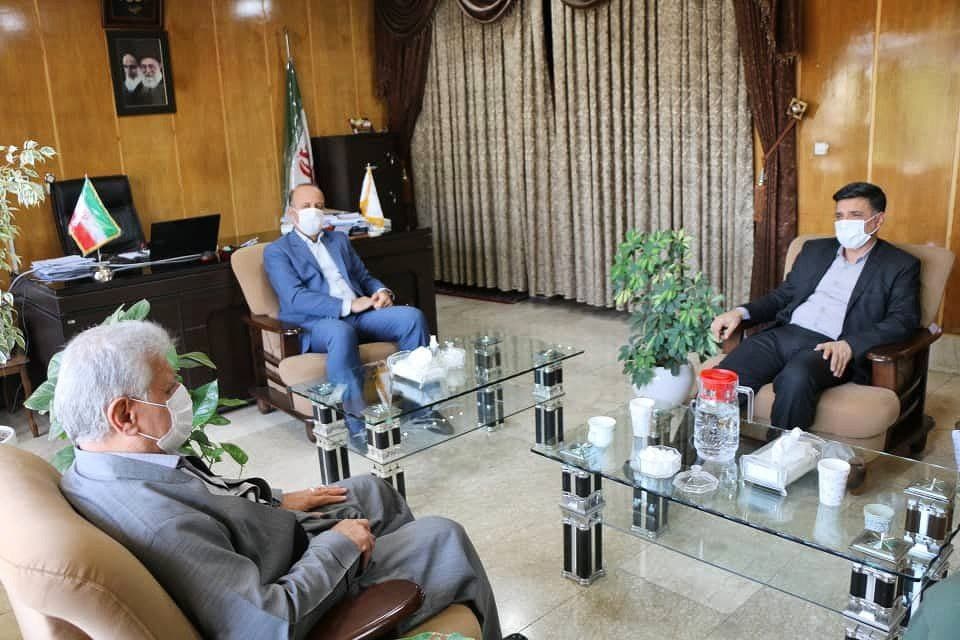 تخصیص ۵۷۰ تن قیر/ تسریع در انتخابات پیمانکار جهت آسفالت چهار کیلومتر از اتوبان بوکان-میاندوآب/ تخصیص زمین از محل اراضی ملی برای طرح اقدام ملی مسکن