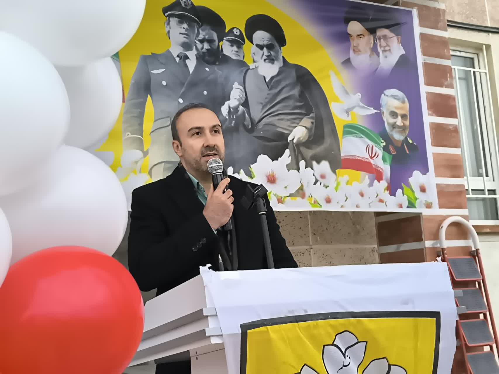 برگزاری مراسم نواختن زنگ انقلاب در بوکان به مناسبت چهل و هفتمین سالگرد پیروزی انقلاب اسلامی