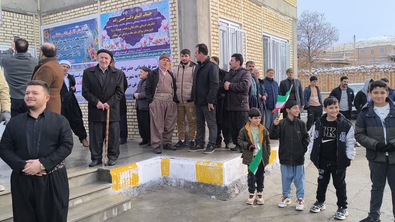 افتتاح مدرسه خیرساز در بوکان با حضور معاون رئیس جمهور