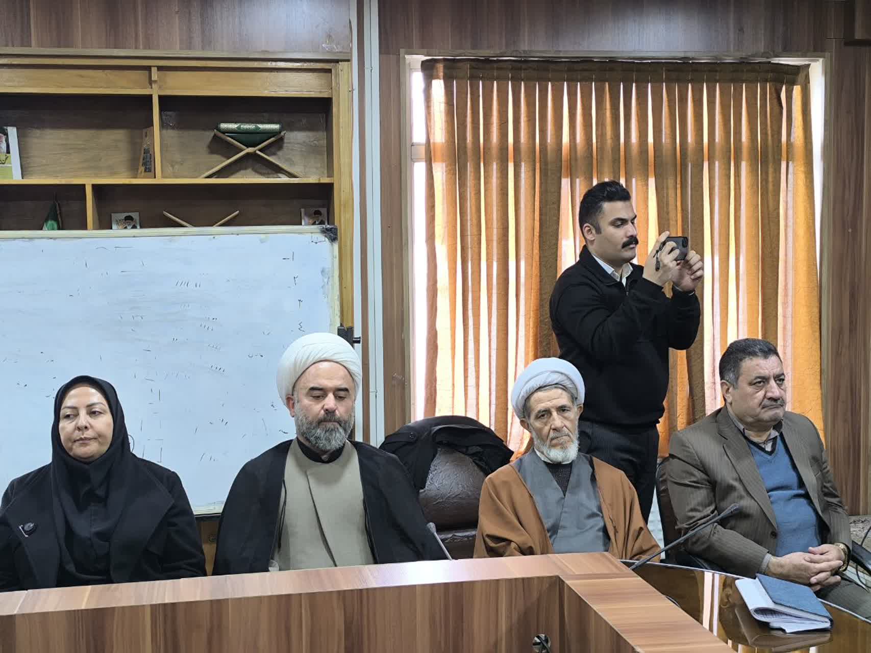 برگزاری جلسه شورای اداری شهرستان بوکان