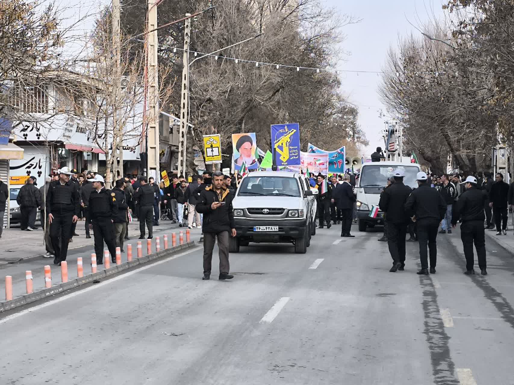 تجلی وحدت و انسجام ملی در راهپیمایی یوم‌الله 22 بهمن در بوکان