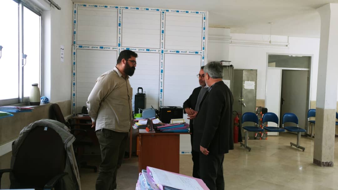 بازدید سرزده فرماندار شهرستان بوکان از اداره ثبت و اسناد این شهرستان