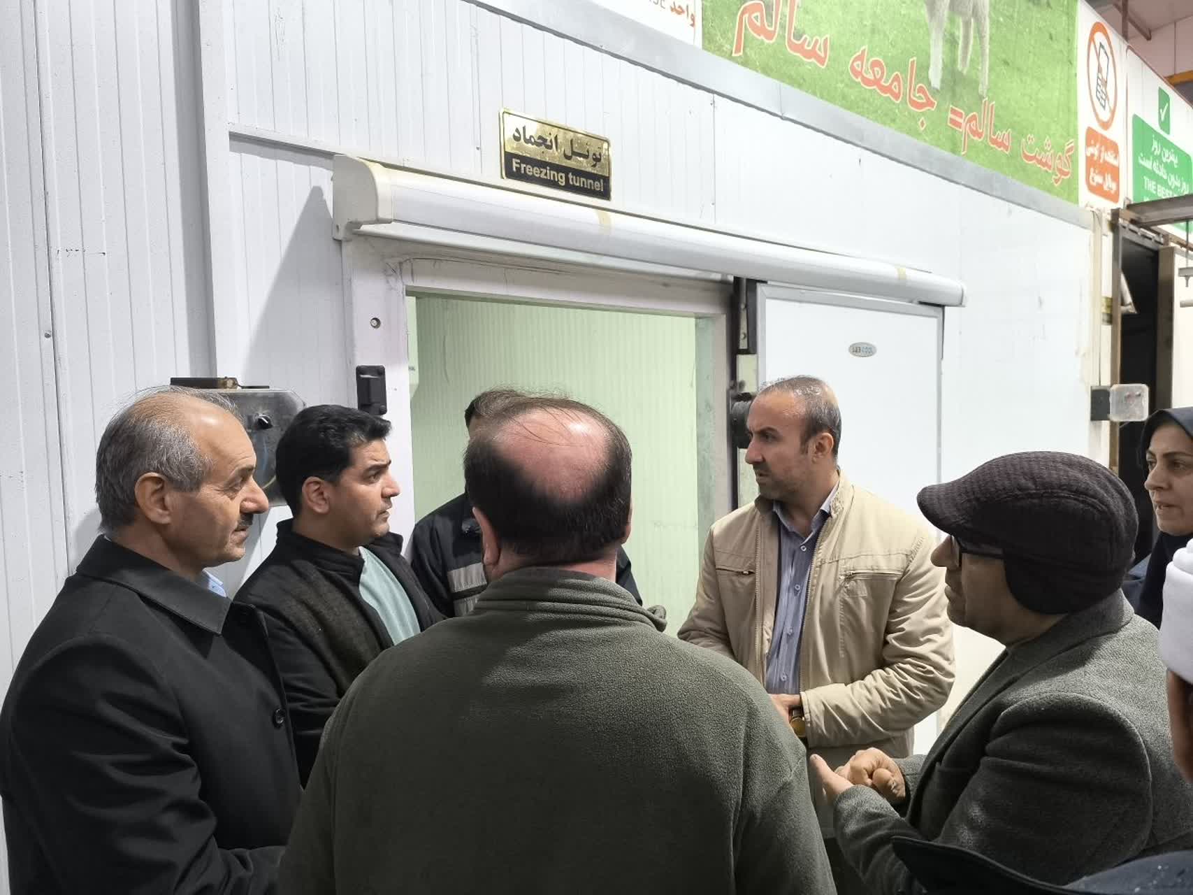 بازدید مسئولان شهرستان از کشتارگاه دام صنعتی بخش خصوصی با هدف بررسی طرح توسعه و حمایت از تولید...