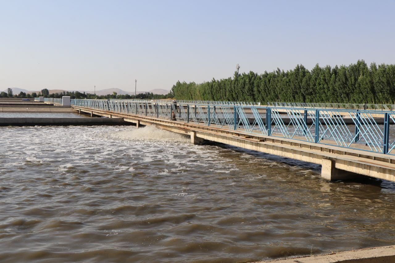 بازدید از کارخانه بازیافت زباله، تصفیهخانه بوکان و پروژه آبرسانی اراضی کشاورزی روستاهای گردقبران و انبار با همراهی «امینزاده» فرماندار شهرستان بوکان، «حبیبزاده» نماینده مردم بوکان در مجلس شورای اسل